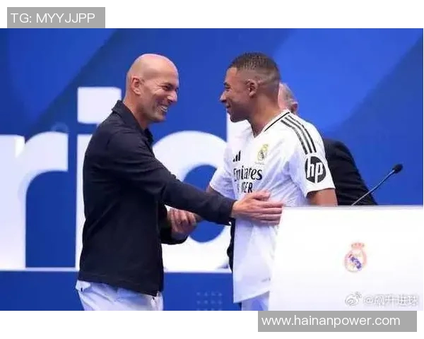 齐达内与足球明星之间的深厚情谊与合作历程探讨